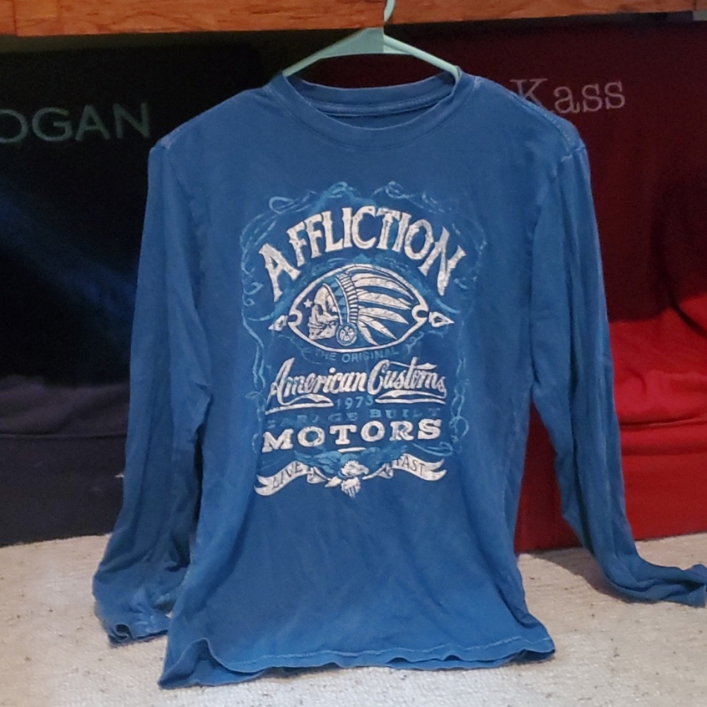 Affliction boys size L